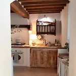 Vakantiehuis Casetta Nel Bosco - L'antico Metato Pierle